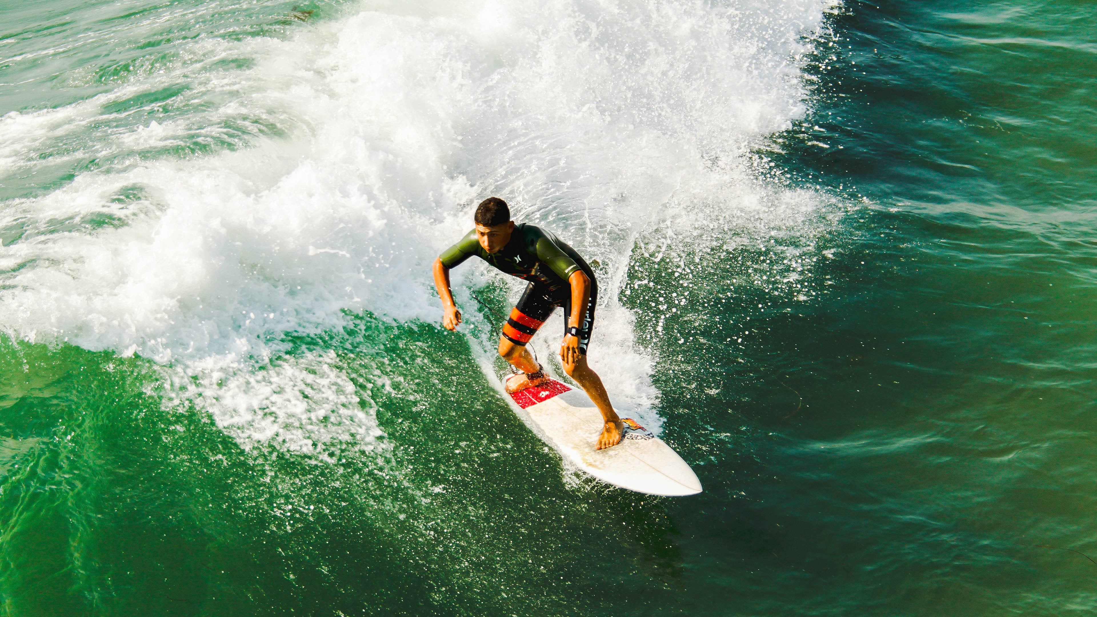 凯恩回归赛场，出色防守首场状态亮眼，澳大利亚队观众沸腾！